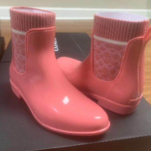 Coach Rain Bootie 🌧 🥾 - Picture 5 of 5